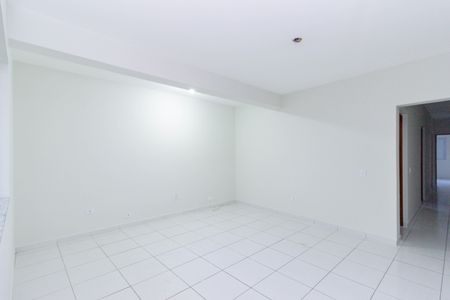 Casa de condomínio para alugar com 84m², 2 quartos e sem vaga Casa de condomínio para alugar com 84m², 2 quartos e sem vagaSala