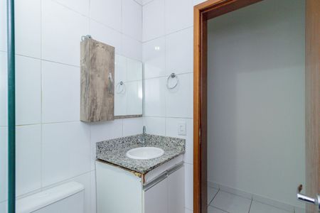 Casa de condomínio para alugar com 84m², 2 quartos e sem vaga Casa de condomínio para alugar com 84m², 2 quartos e sem vagaBanheiro