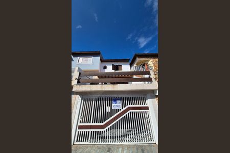 Fachada de casa à venda com 3 quartos, 160m² em Jardim Marek, Santo André