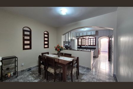 Casa à venda com 160m², 3 quartos e 3 vagasSala de jantar