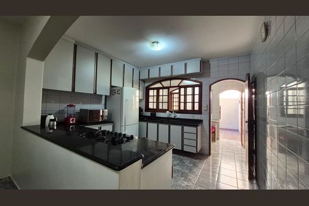 Casa à venda com 160m², 3 quartos e 3 vagasCozinha
