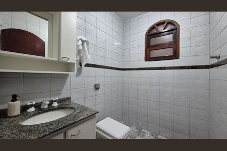 Banheiro de casa à venda com 3 quartos, 160m² em Jardim Marek, Santo André