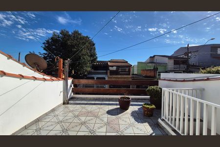 Varanda de casa à venda com 3 quartos, 160m² em Jardim Marek, Santo André