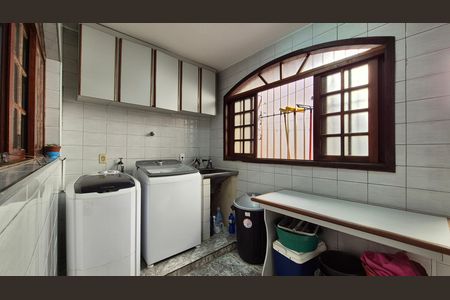 Casa à venda com 160m², 3 quartos e 3 vagasArea de serviço
