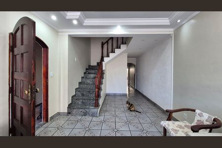 Casa à venda com 160m², 3 quartos e 3 vagasSala