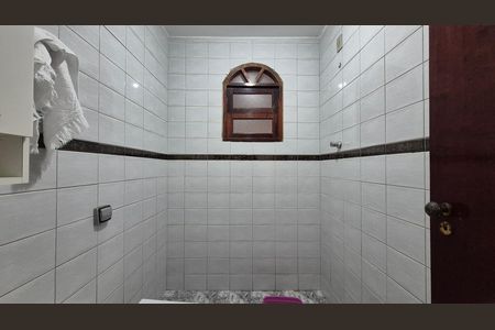 Casa à venda com 160m², 3 quartos e 3 vagasBanheiro