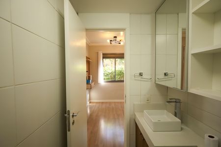 Banheiro de apartamento para alugar com 1 quarto, 44m² em Usina Piratininga, São Paulo