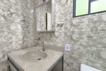 Casa para alugar com 95m², 2 quartos e 1 vaga Casa para alugar com 95m², 2 quartos e 1 vagaBanheiro