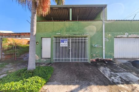 Casa para alugar com 95m², 2 quartos e 1 vaga Casa para alugar com 95m², 2 quartos e 1 vagaPLACA INSTALADA NA FACHADA