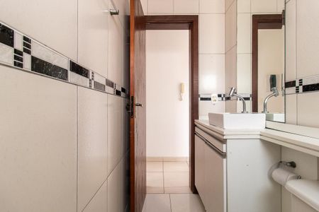 Banheiro Social de apartamento para alugar com 2 quartos, 53m² em São Domingos, São José dos Pinhais
