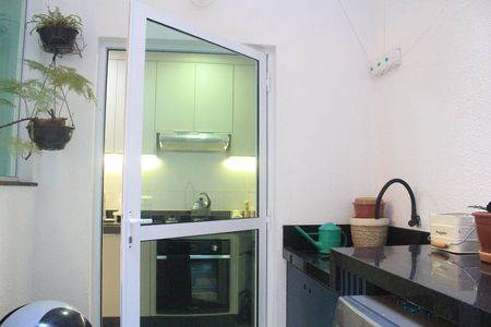 Apartamento à venda com 46m², 2 quartos e 1 vagaÁrea de Serviço