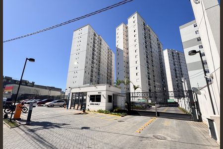 Apartamento à venda com 45m², 2 quartos e 1 vaga Apartamento à venda com 45m², 2 quartos e 1 vagaFachada