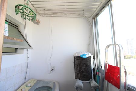 Apartamento para alugar com 55m², 2 quartos e 1 vagaÁrea de Serviço