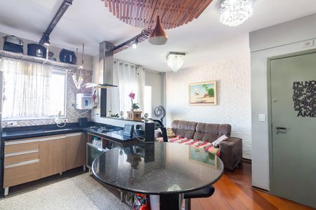 Cozinha  de apartamento para alugar com 2 quartos, 59m² em Jd Bela Vista, Osasco