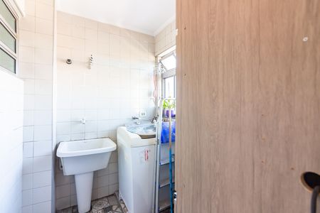 Área de Serviço  de apartamento para alugar com 2 quartos, 59m² em Jd Bela Vista, Osasco
