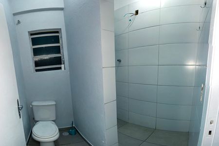 Casa para alugar com 55m², 2 quartos e sem vaga Casa para alugar com 55m², 2 quartos e sem vagaBanheiro