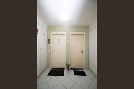 Apartamento para alugar com 44m², 2 quartos e 1 vaga Apartamento para alugar com 44m², 2 quartos e 1 vagaHall de entrada