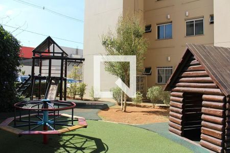 Apartamento para alugar com 44m², 2 quartos e 1 vaga Apartamento para alugar com 44m², 2 quartos e 1 vagaÁrea comum - Playground