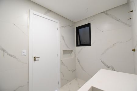 Casa de condomínio à venda com 250m², 3 quartos e 2 vagasBanheiro da Suíte 2