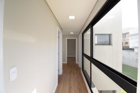 Casa de condomínio à venda com 250m², 3 quartos e 2 vagasCorredor