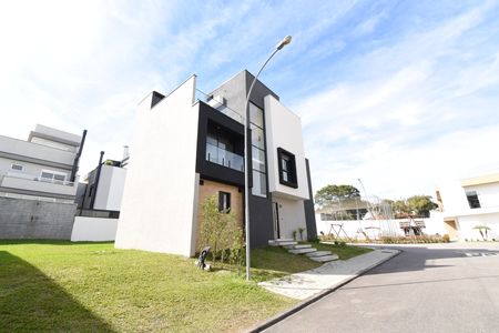 Casa de condomínio à venda com 250m², 3 quartos e 2 vagasÁrea externa