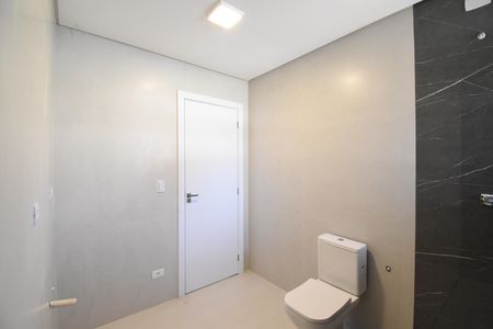 Casa de condomínio à venda com 250m², 3 quartos e 2 vagasBanheiro da Suíte