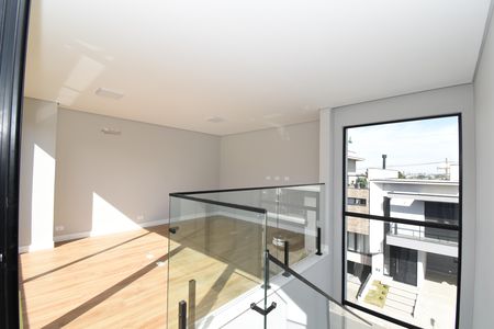 Casa de condomínio à venda com 250m², 3 quartos e 2 vagasÁtico