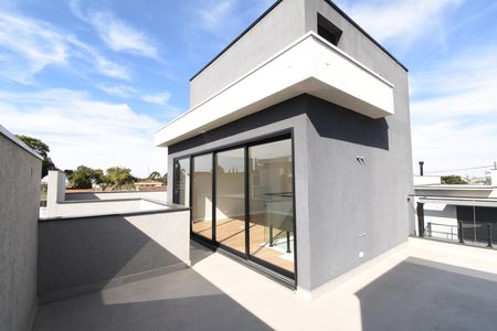 Casa de condomínio à venda com 250m², 3 quartos e 2 vagasCobertura
