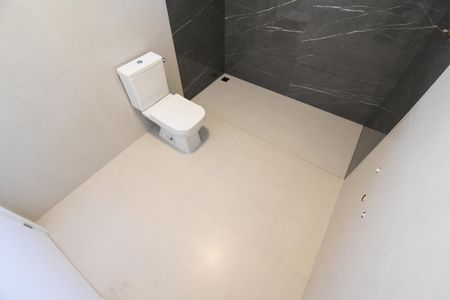 Casa de condomínio à venda com 250m², 3 quartos e 2 vagasBanheiro da Suíte