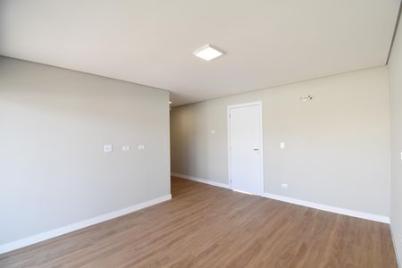 Casa de condomínio à venda com 250m², 3 quartos e 2 vagasSuíte