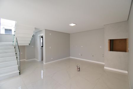 Casa de condomínio à venda com 250m², 3 quartos e 2 vagasSala/Cozinha