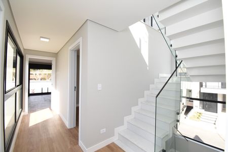 Casa de condomínio à venda com 250m², 3 quartos e 2 vagasCorredor