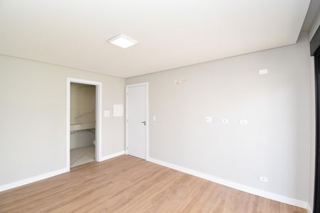 Casa de condomínio à venda com 250m², 3 quartos e 2 vagasSuíte 2