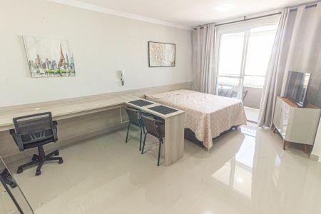 Apartamento à venda com 29m², 1 quarto e sem vaga Apartamento à venda com 29m², 1 quarto e sem vagaSala/Quarto