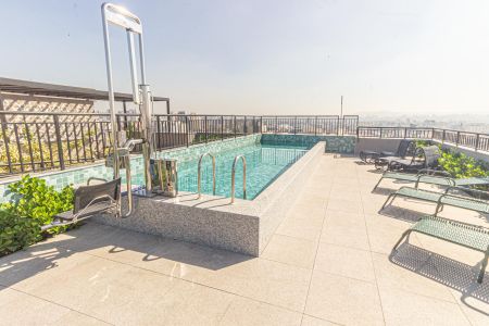 Apartamento à venda com 29m², 1 quarto e sem vaga Apartamento à venda com 29m², 1 quarto e sem vagaÁrea comum - Piscina
