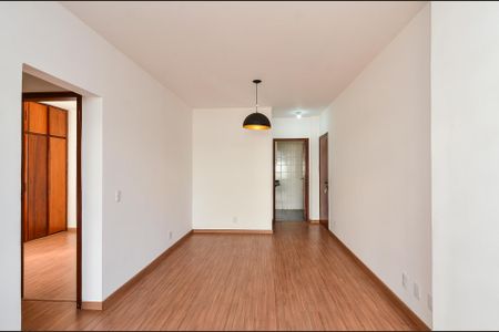 Apartamento à venda com 70m², 2 quartos e 1 vaga