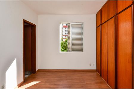 Apartamento à venda com 70m², 2 quartos e 1 vaga