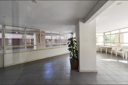 Apartamento à venda com 70m², 2 quartos e 1 vaga