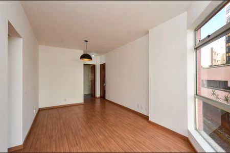 Apartamento à venda com 70m², 2 quartos e 1 vaga
