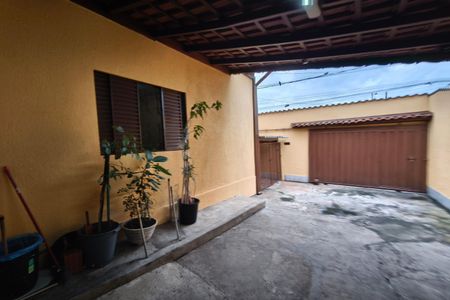 Casa à venda com 160m², 3 quartos e 3 vagasQuintal - Garagem