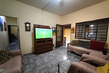Casa à venda com 160m², 3 quartos e 3 vagasSala