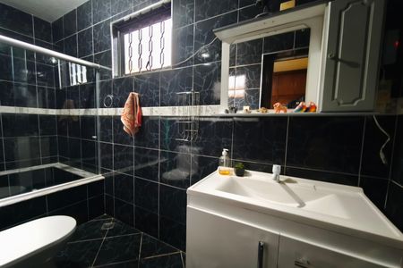 Banheiro Suíte de casa à venda com 3 quartos, 160m² em Parque Residencial Vila União, Campinas