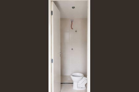 Banheiro de kitnet/studio para alugar com 1 quarto, 17m² em Vila Andrade, São Paulo