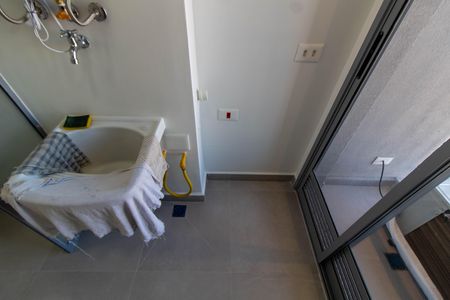 Apartamento para alugar com 57m², 2 quartos e 1 vaga Apartamento para alugar com 57m², 2 quartos e 1 vagaÁREA DE SERVIÇO