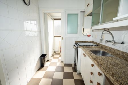 Apartamento para alugar com 108m², 2 quartos e 2 vagas Apartamento para alugar com 108m², 2 quartos e 2 vagasCozinha