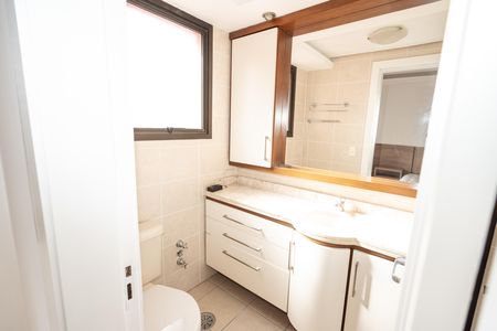 Apartamento para alugar com 108m², 2 quartos e 2 vagas Apartamento para alugar com 108m², 2 quartos e 2 vagasSuíte