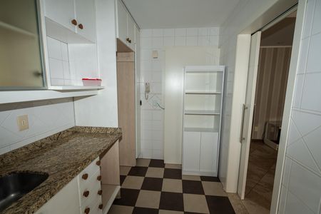 Apartamento para alugar com 108m², 2 quartos e 2 vagas Apartamento para alugar com 108m², 2 quartos e 2 vagasCozinha