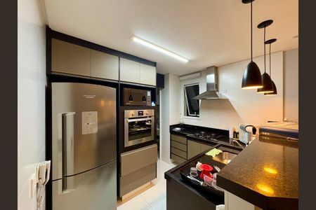 Cozinha de apartamento para alugar com 2 quartos, 70m² em Parque Industrial, São José dos Campos
