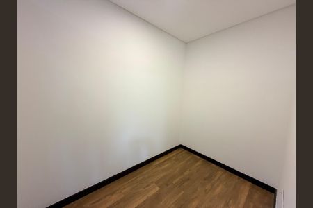 Casa de condomínio para alugar com 495m², 7 quartos e 4 vagas Casa de condomínio para alugar com 495m², 7 quartos e 4 vagasCorredor