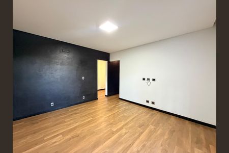 Casa de condomínio para alugar com 495m², 7 quartos e 4 vagas Casa de condomínio para alugar com 495m², 7 quartos e 4 vagasCozinha